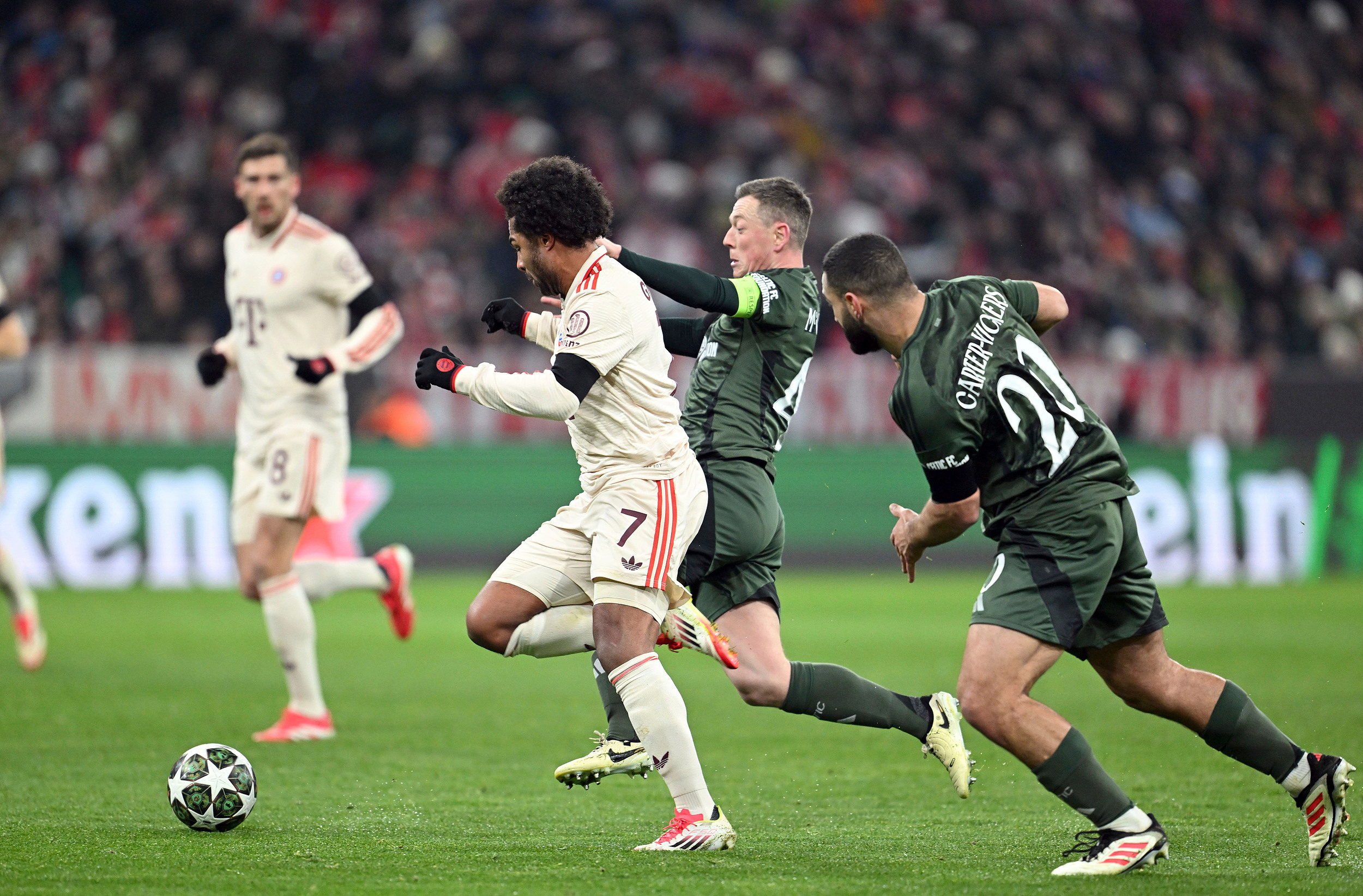 KPL电竞入口 -拜仁慕尼黑迎欧联关键赛；集结日刷新队史纪录；赛场秩序良好；团队化学反应显著的简单介绍