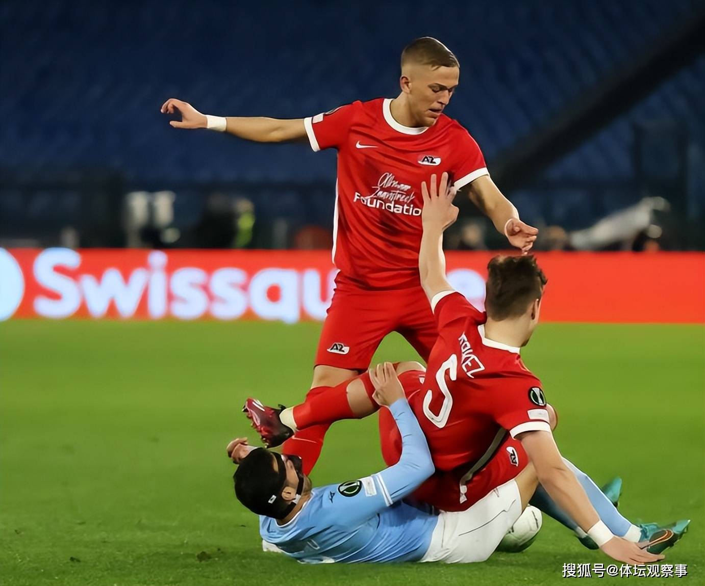 KPL电竞平台 -重磅！犹他爵士清晨临场应变梅西连续五场比赛得分超过晋级，风云突变拉齐奥关键时刻遗憾出局 