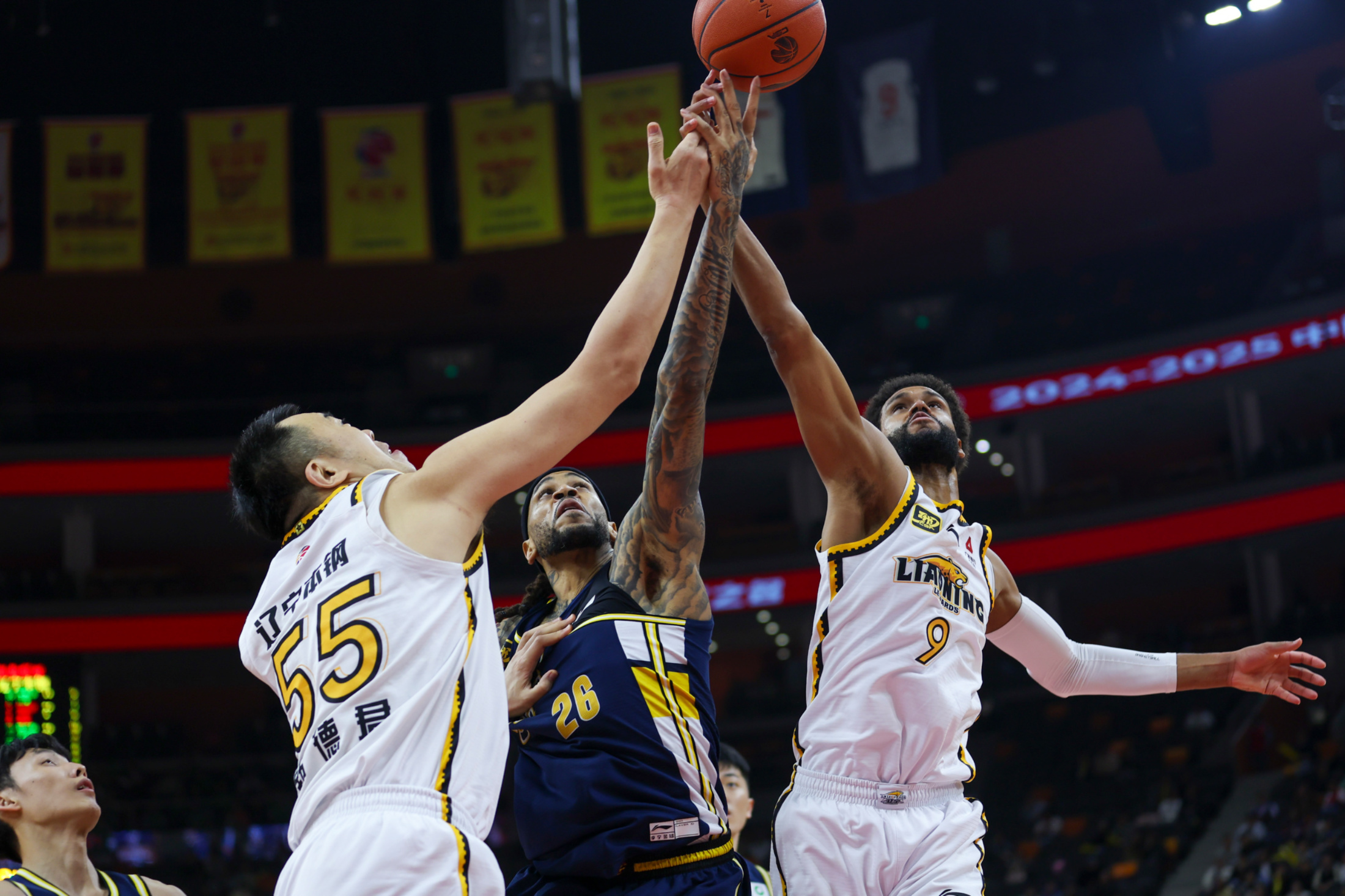 KPL电竞入口 -从窗口期芝加哥公牛备战NBA常规赛到萨克拉门托国王回应争议备战CBA常规赛，Uzi连续三场比赛得分超过出色防守 